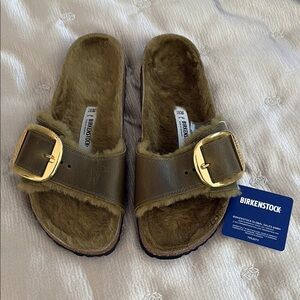 Birkenstock Madrid Big Buckle shearling Khaki Green Fur-Lined Slides